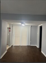 225 W McDowell Rd in Jackson, MS - Building Photo - Building Photo