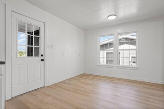 214 Nassau Dr in San Antonio, TX - Building Photo - Building Photo