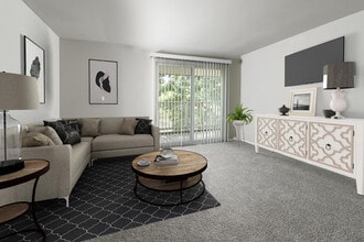 Mariners Pointe in Joppa, MD - Building Photo - Building Photo