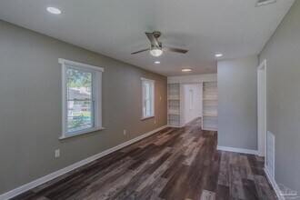 1223 Wisteria Ave in Pensacola, FL - Building Photo - Building Photo