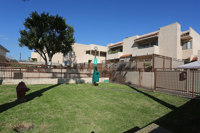 Lincoln Park in Anaheim, CA - Foto de edificio - Building Photo