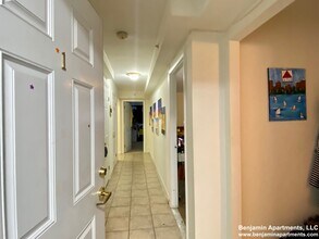 6 Griggs Pl, Unit 1 in Boston, MA - Building Photo - Building Photo