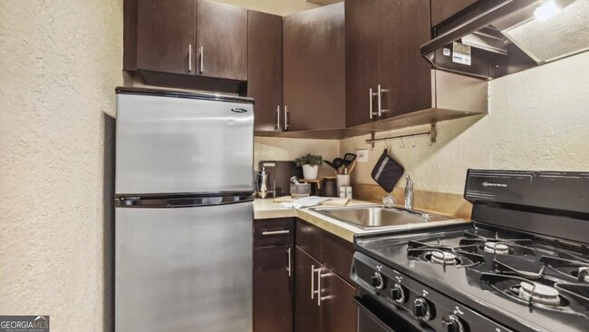 property at 710 Peachtree St NE
