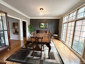 23170 Inverness Ct in Novi, MI - Foto de edificio - Building Photo