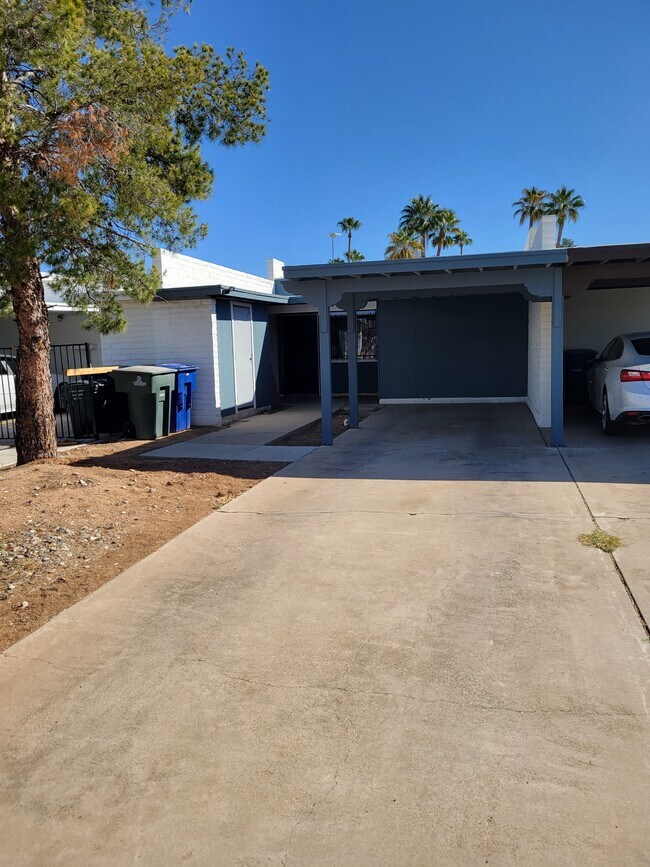 property at 1166 N Catalina Ave