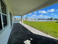 2010 Meadows Dr in Davie, FL - Foto de edificio - Building Photo