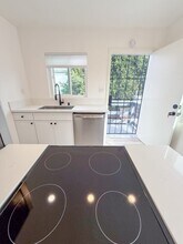 4211-4219 Jewell St in San Diego, CA - Building Photo - Building Photo