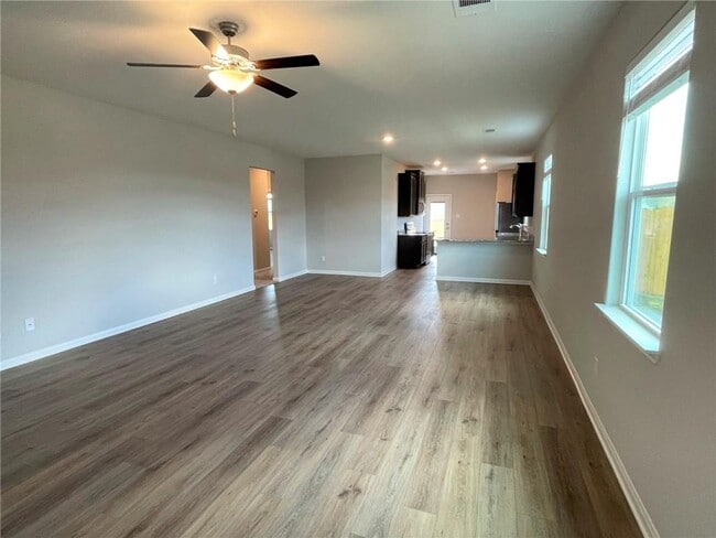 200 Capital Hl Vw in Liberty Hill, TX - Building Photo - Building Photo