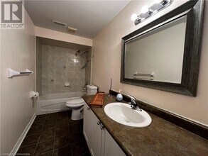 3310 Ruth Fertel Dr in Mississauga, ON - Building Photo - Building Photo