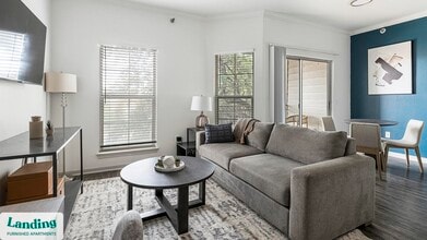 19275 Stone Oak Pkwy, Unit 1016 in San Antonio, TX - Building Photo - Building Photo