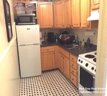 469 Commonwealth Ave, Unit 3R