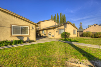 10-Unit Ripon Apartment Complex in Ripon, CA - Building Photo - Building Photo