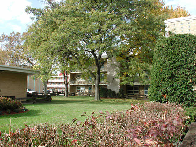 Forest Glen Apartments in La Grange Park, IL - Building Photo - Building Photo