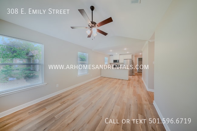 308 E Emily St in North Little Rock, AR - Building Photo - Building Photo