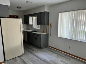107 Horst Rd in Brandon, FL - Building Photo - Building Photo