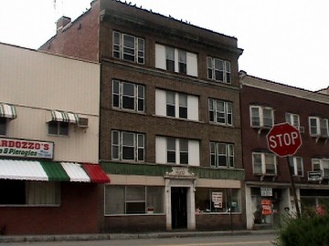 143-144 E Main St in Nanticoke, PA - Building Photo