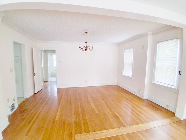 18231 Winslow Rd in Shaker Heights, OH - Building Photo - Building Photo