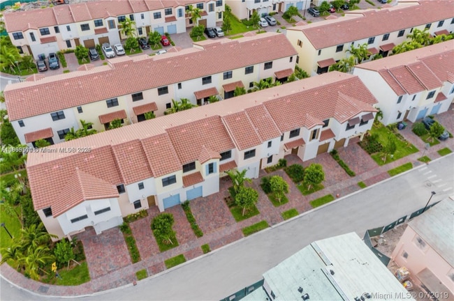 20901 NW 1st Dr in Pembroke Pines, FL - Building Photo - Building Photo