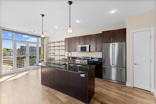 1145 N High St in Columbus, OH - Building Photo