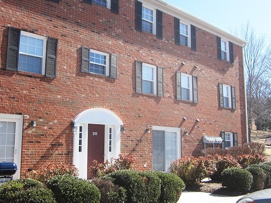 The Cascades Condominium in Blacksburg, VA - Building Photo - Building Photo