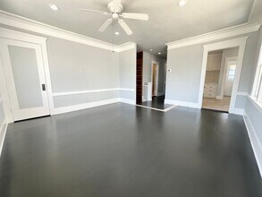 23 N Alboni Pl in Long Beach, CA - Building Photo - Building Photo