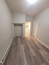 225 Pleasant St, Unit 1 in Hanover, PA - Building Photo - Building Photo