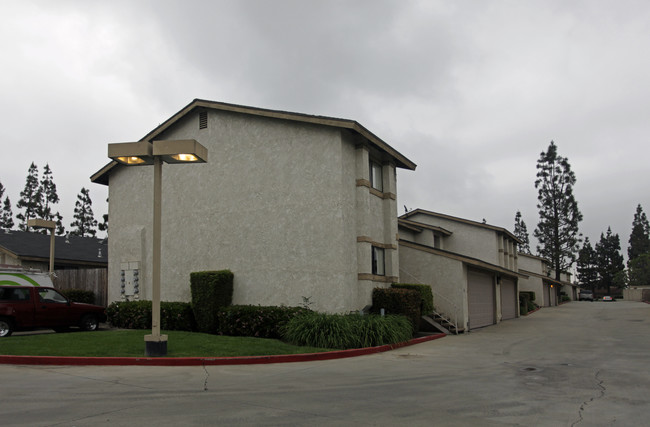 1908 S Mountain Ave in Ontario, CA - Building Photo - Building Photo