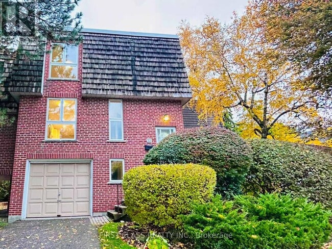 32 Scenic Mill Way in Toronto, ON - Building Photo - Building Photo