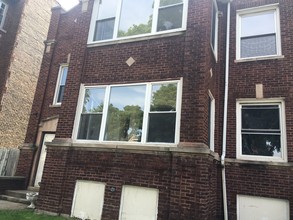 8057 S Throop St in Chicago, IL - Building Photo - Building Photo