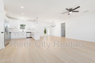 9261 Dolphin St in Sanderson, FL - Building Photo - Building Photo