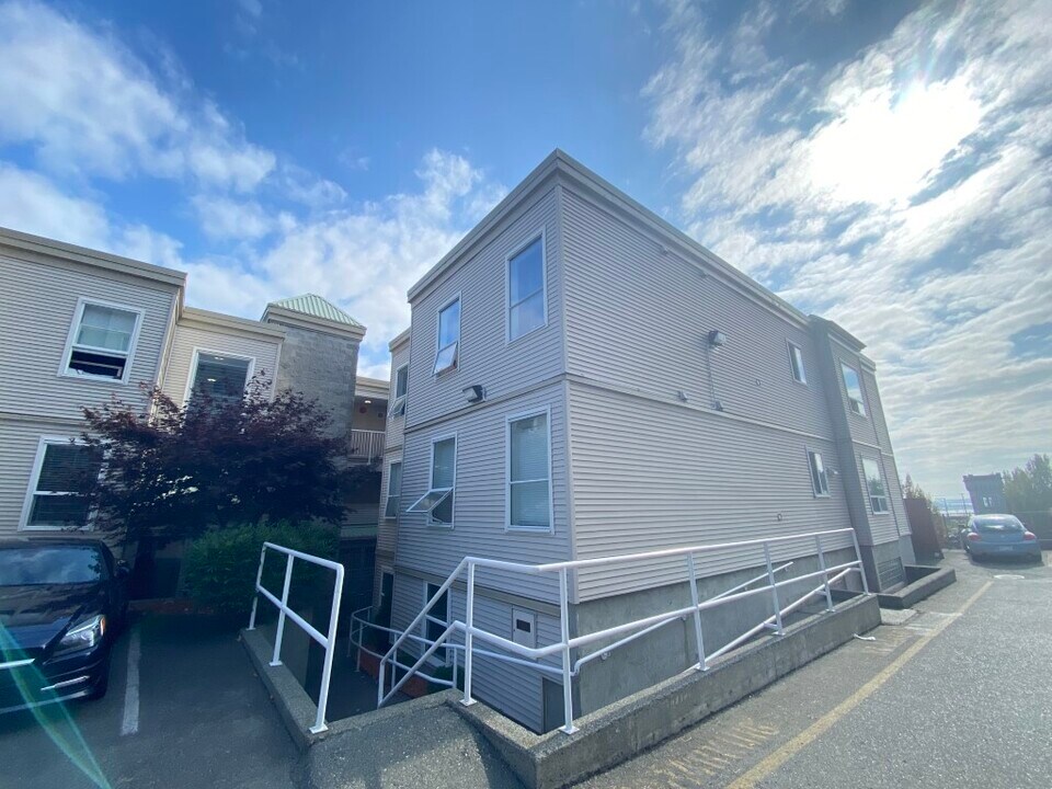315 Hecate St in Nanaimo, BC - Building Photo