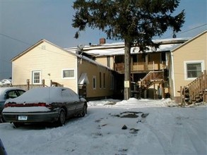 402 E Ludington Ave in Ludington, MI - Building Photo - Building Photo