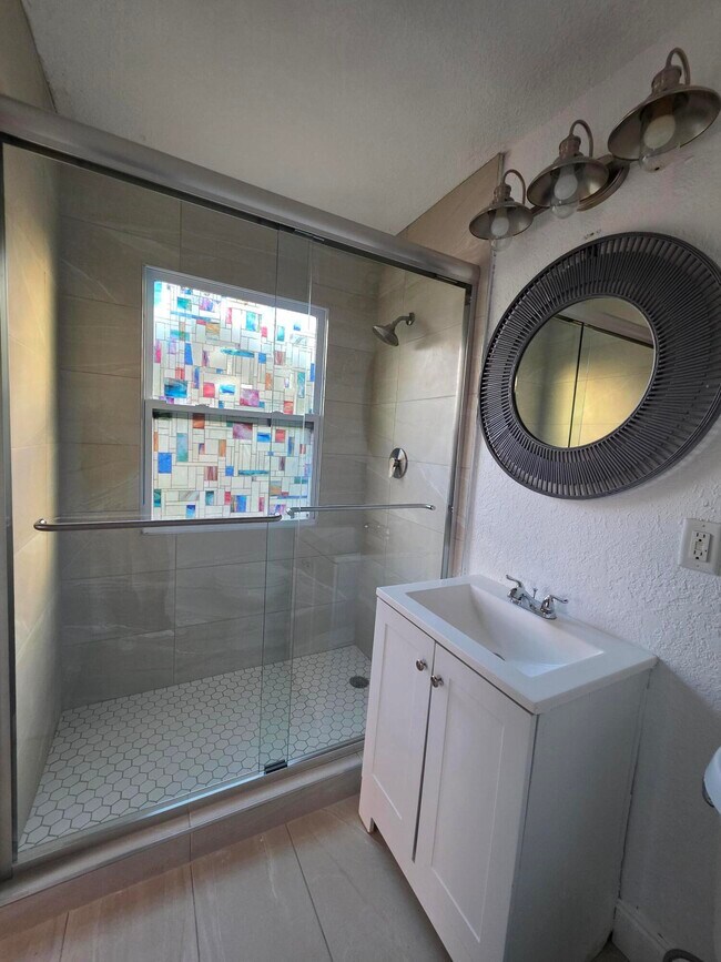 803 Selkirk St in West Palm Beach, FL - Building Photo - Building Photo