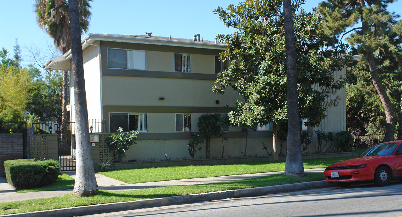 720 East in Pasadena, CA - Foto de edificio