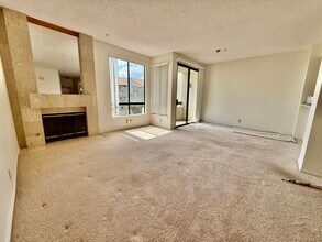 5875 Friars Rd in San Diego, CA - Building Photo - Building Photo