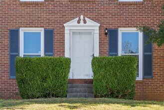 1119 Stonebrook Dr in Clarksville, TN - Building Photo - Building Photo