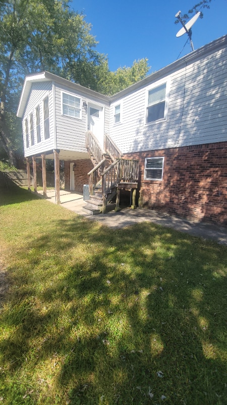 102 Glissade Dr in Louisville, KY - Building Photo - Building Photo