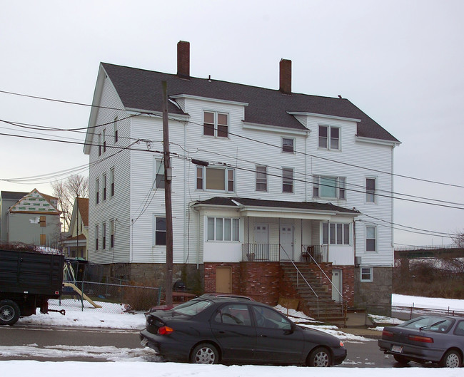 51-57 Locust St in Fall River, MA - Building Photo - Building Photo