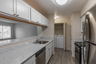 Aspen Highlands in Gresham, OR - Foto de edificio - Interior Photo