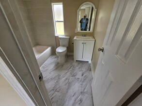 675 Tallow St in Onalaska, TX - Building Photo - Building Photo