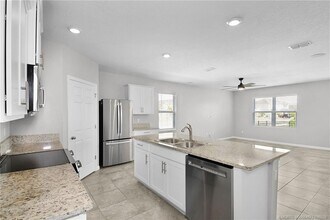 10575 Jem St in St Lucie West, FL - Building Photo - Building Photo
