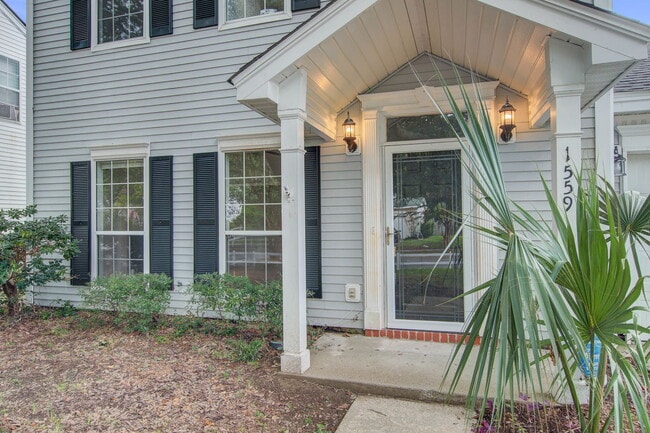 1559 Harborsun Dr in Charleston, SC - Foto de edificio - Building Photo