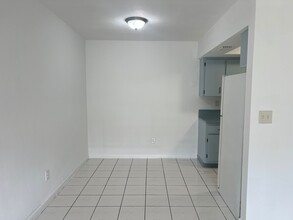 5310 NW 22nd St, Unit 5310 in Lauderhill, FL - Building Photo - Building Photo