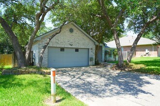13335 Demeter in Universal City, TX - Building Photo - Building Photo