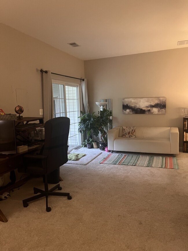 property at 25298 McIntyre Sq
