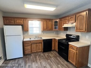 288 Boaz Ln in Mount Washington, KY - Building Photo - Building Photo