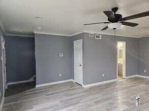 1903 Rosary Dr in New Orleans, LA - Foto de edificio - Building Photo