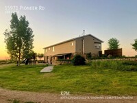 15971 Pioneer Rd in New Underwood, SD - Building Photo - Building Photo