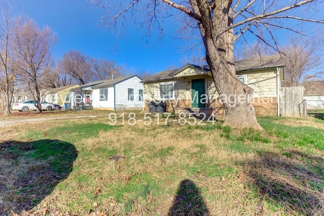 3743 W 42nd Pl in Tulsa, OK - Building Photo - Building Photo