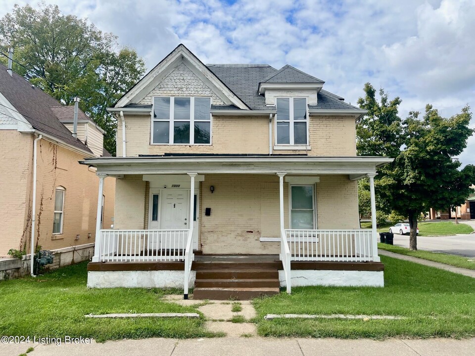 1000 S 28th St in Louisville, KY - Building Photo